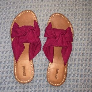 Soludos hot pink knot sandals